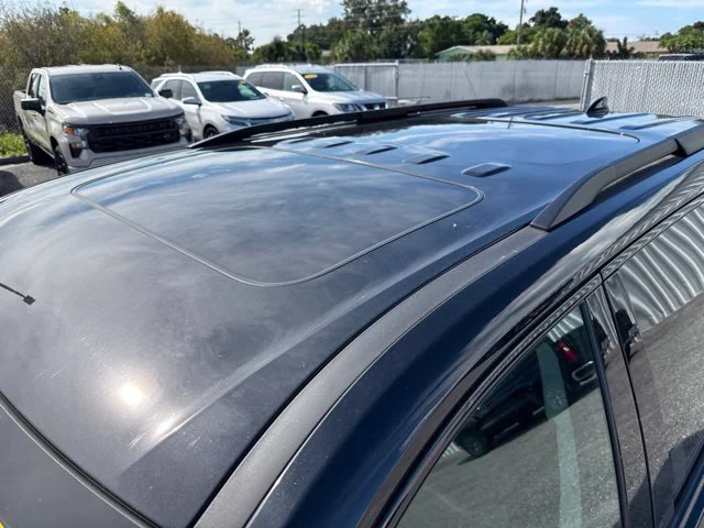 Used 2019 MOSAIC BLACK METALLIC Chevrolet Premier image 9