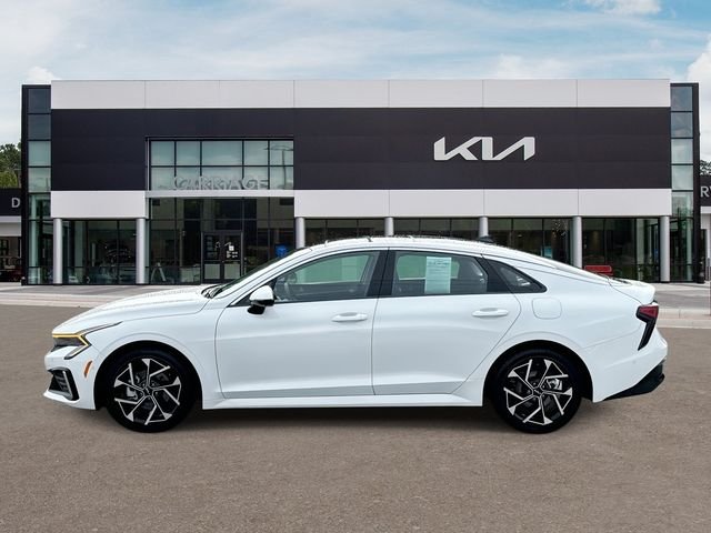 Used 2025 White Kia EX image 5
