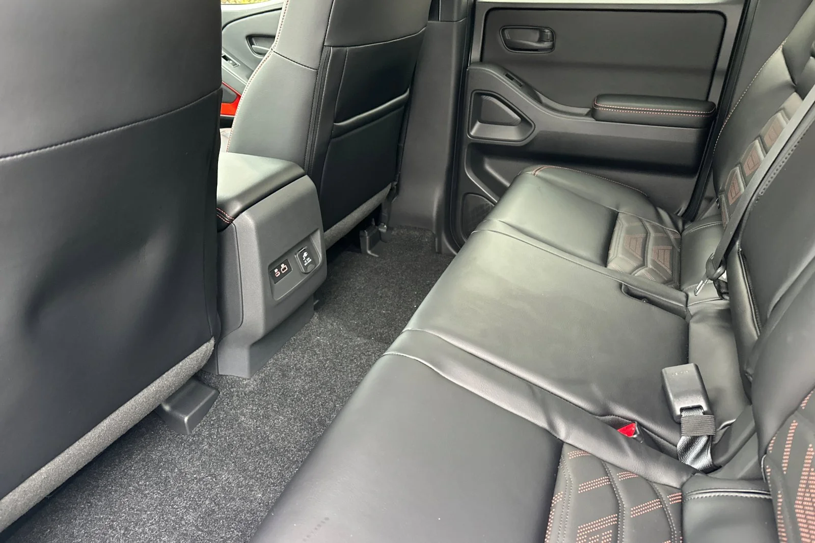 2026 Nissan Frontier PRO-X - Photo 12