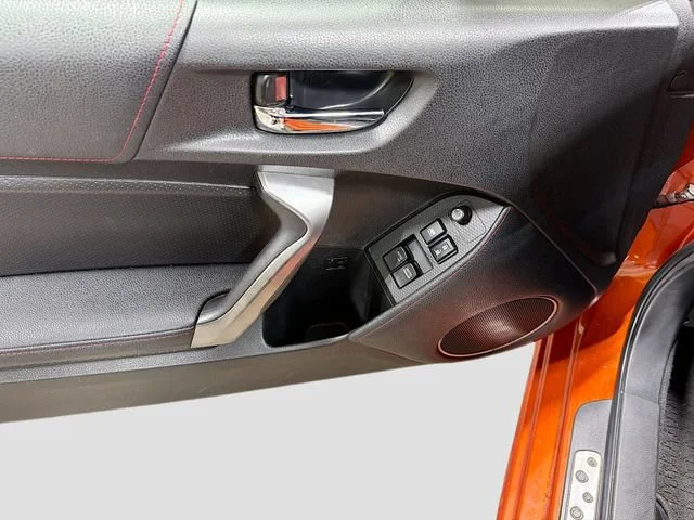 Used 2015  Scion NA image 13