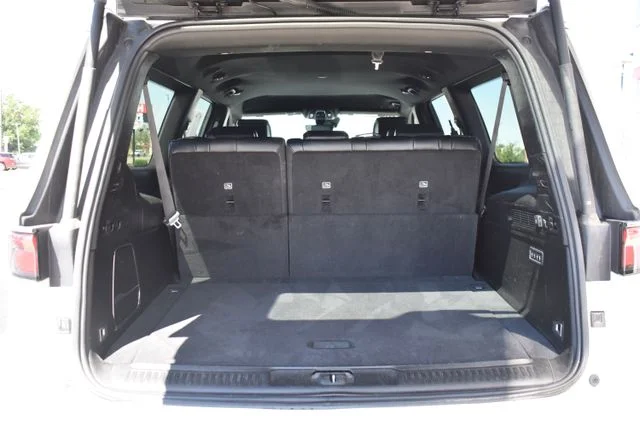Used 2024 White Jeep Series III image 19