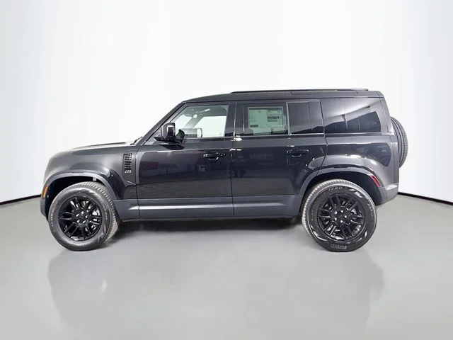 New 2026 Santorini Black Land Rover S image 8
