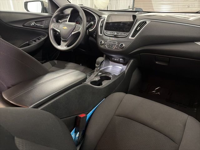 Used 2024 Mineral Gray Metallic Chevrolet LT image 24