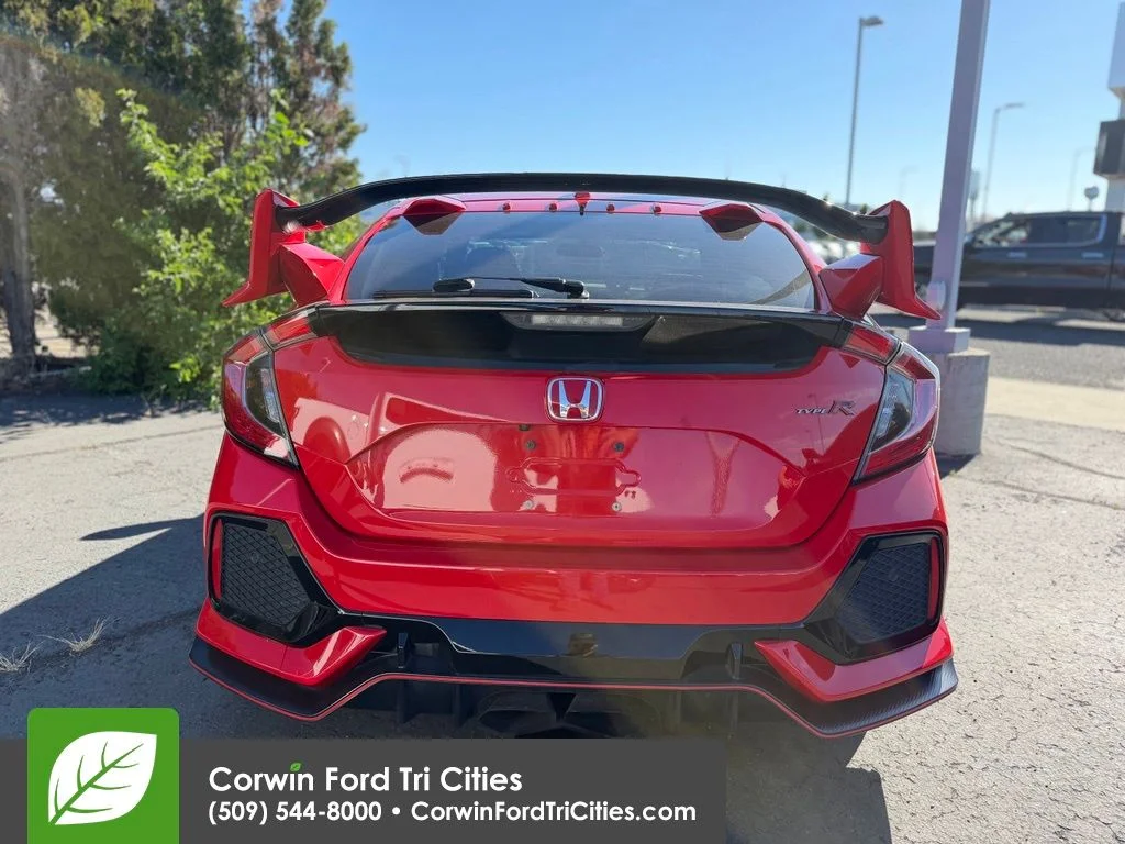Used 2019 Rallye Red Honda Touring image 8