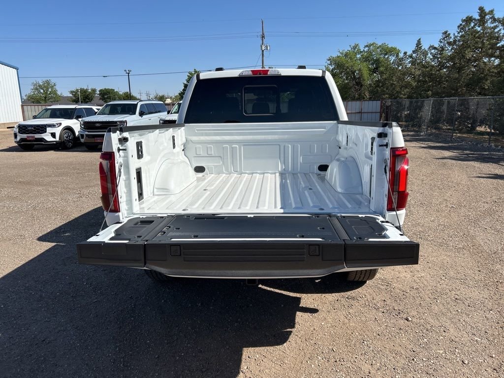 New 2026 Star White Metallic Tri-Coat Ford Platinum image 7
