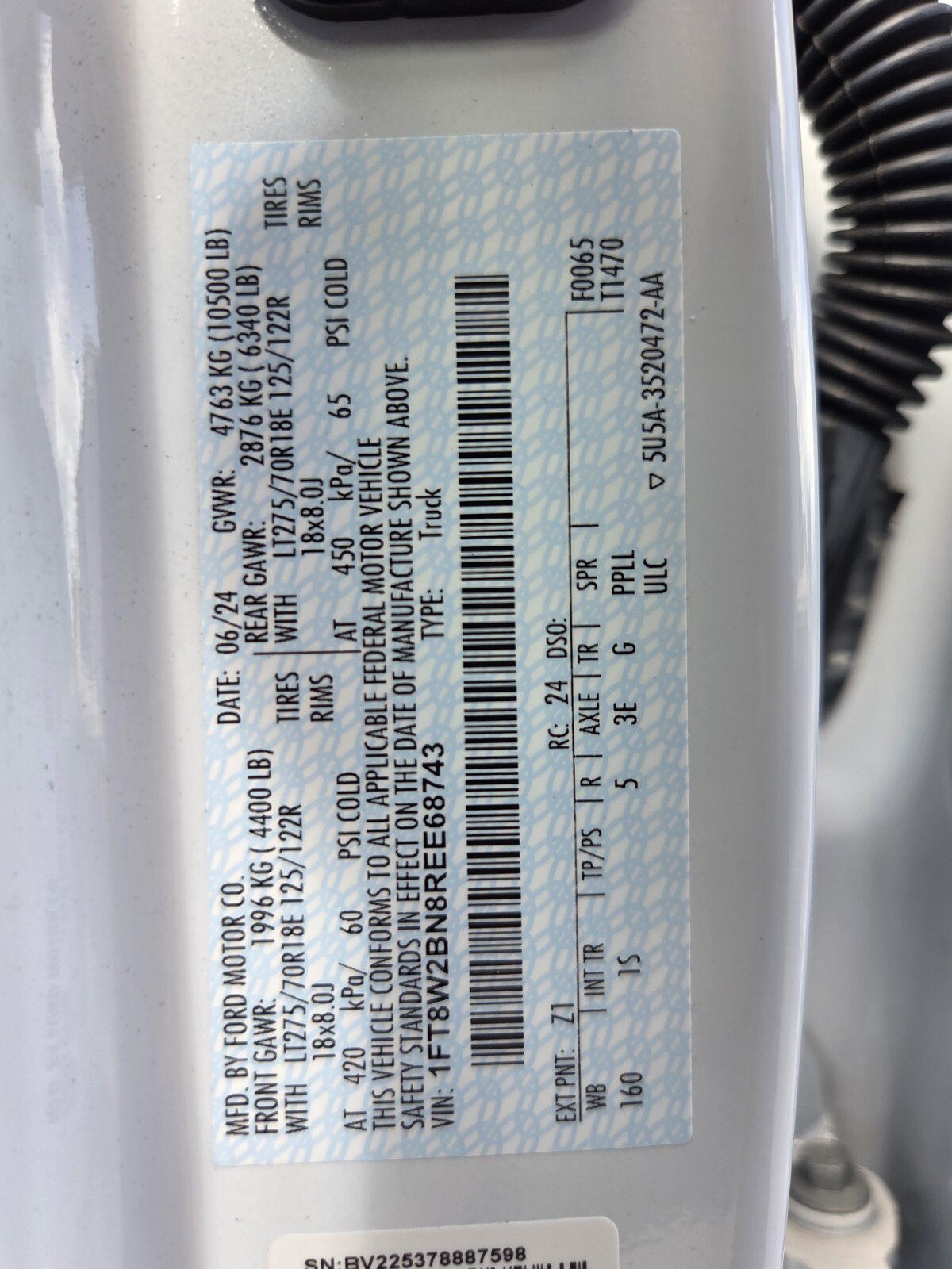 Used 2024 Oxford White Ford XL image 19