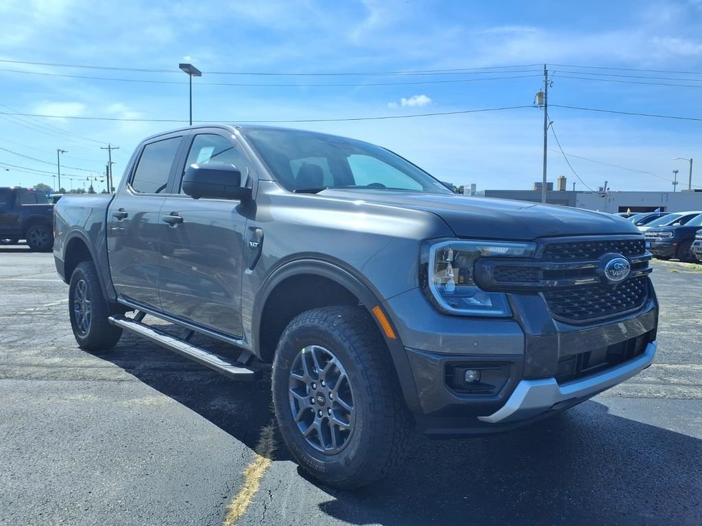 New 2026 Carbonized Gray Metallic Ford XLT image 5