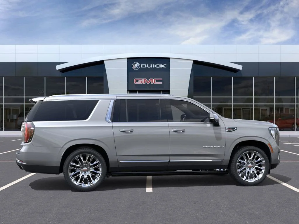 2026 GMC Yukon XL Denali - Photo 5