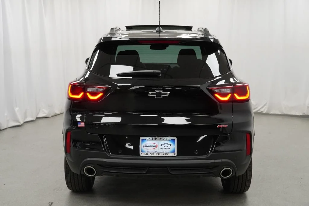 New 2026 Mosaic Black Metallic Chevrolet RS image 36