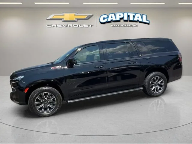 Used 2023 Black Chevrolet Z71 image 2