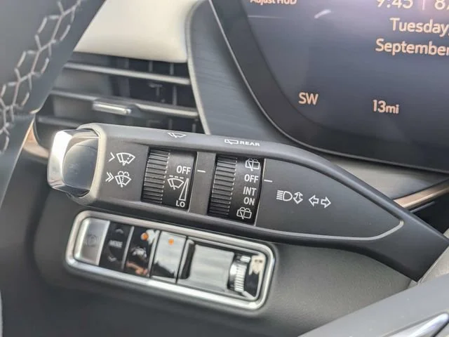 New 2026 Moonstone Gray Metallic Buick Avenir image 28