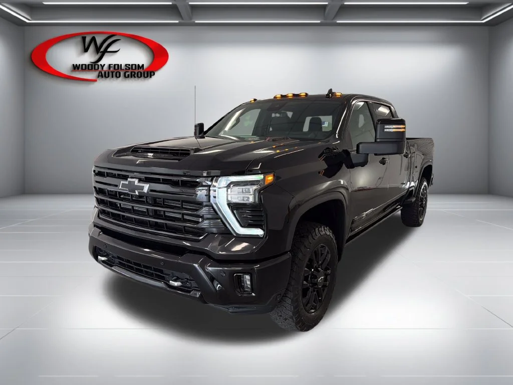 New 2026 Black Chevrolet High Country image 3