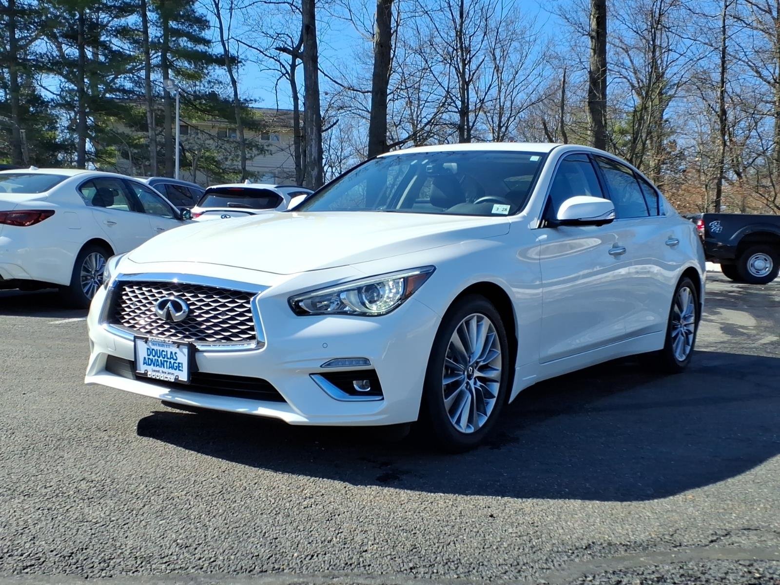 2023 INFINITI Q50 LUXE