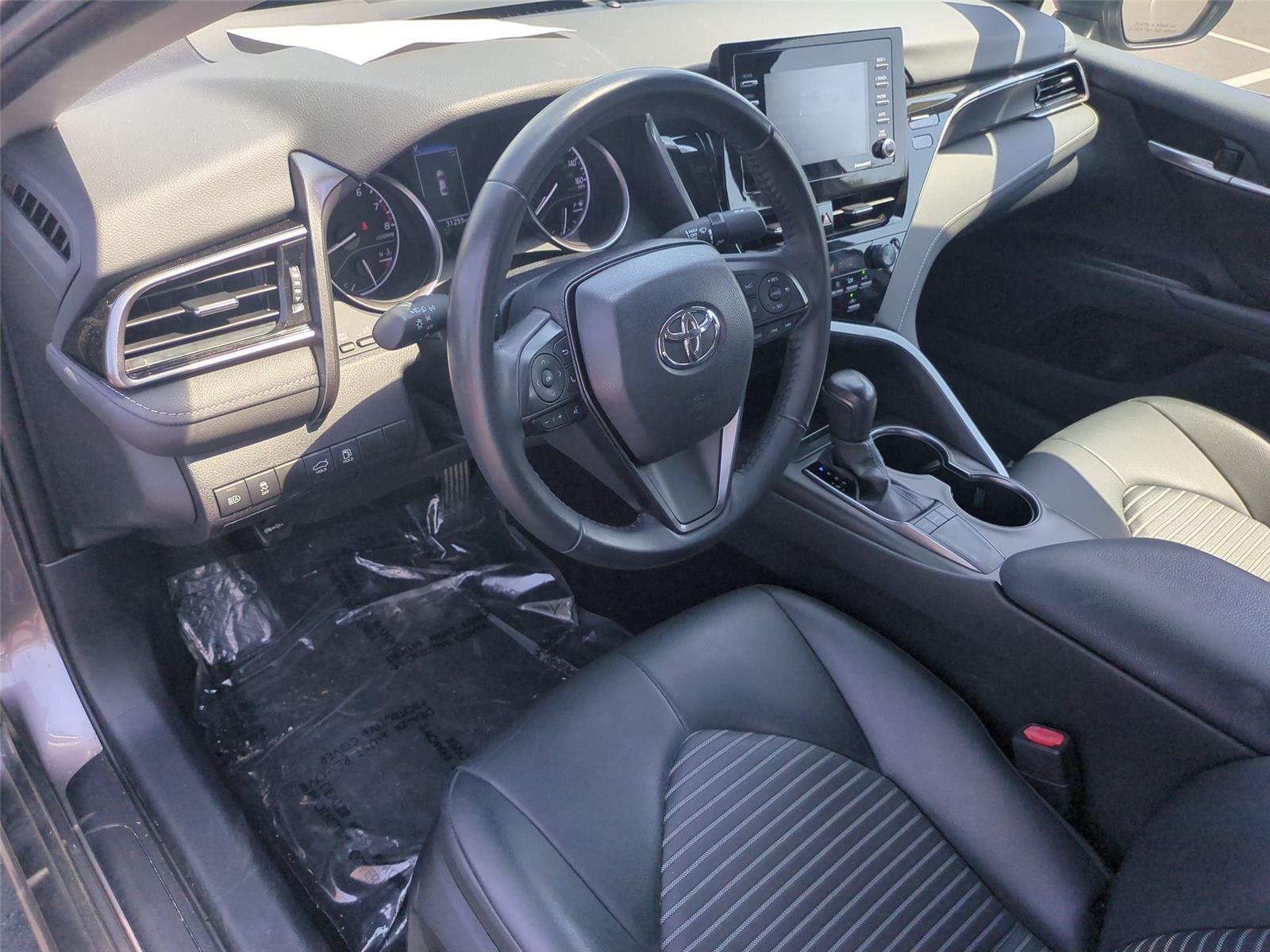Used 2024 Predawn Gray Mica Toyota SE image 19