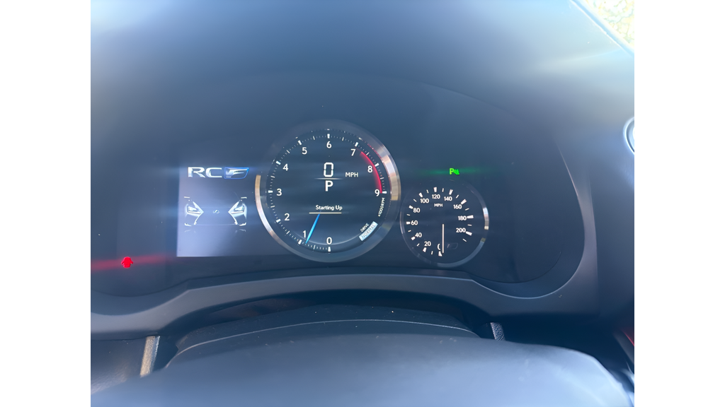 Used 2015 White Lexus F image 9