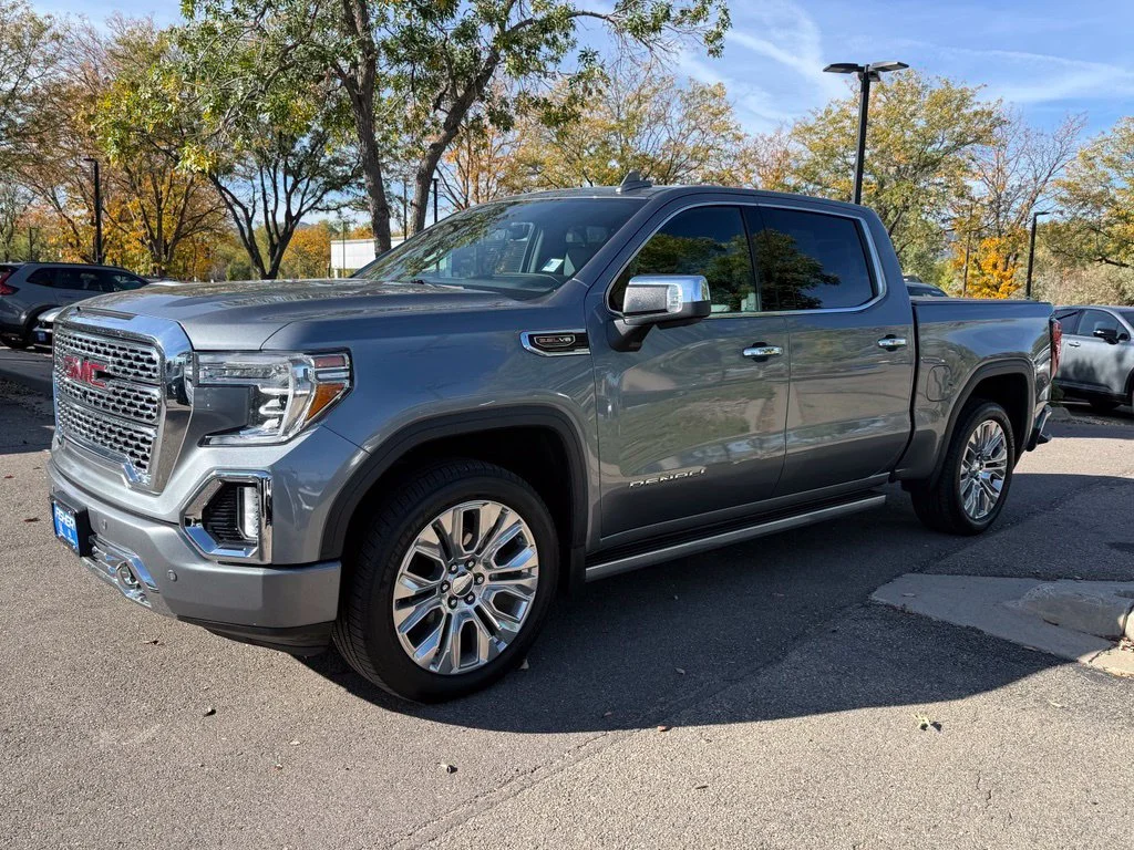 Used 2020 Steel Metallic GMC Denali image 7