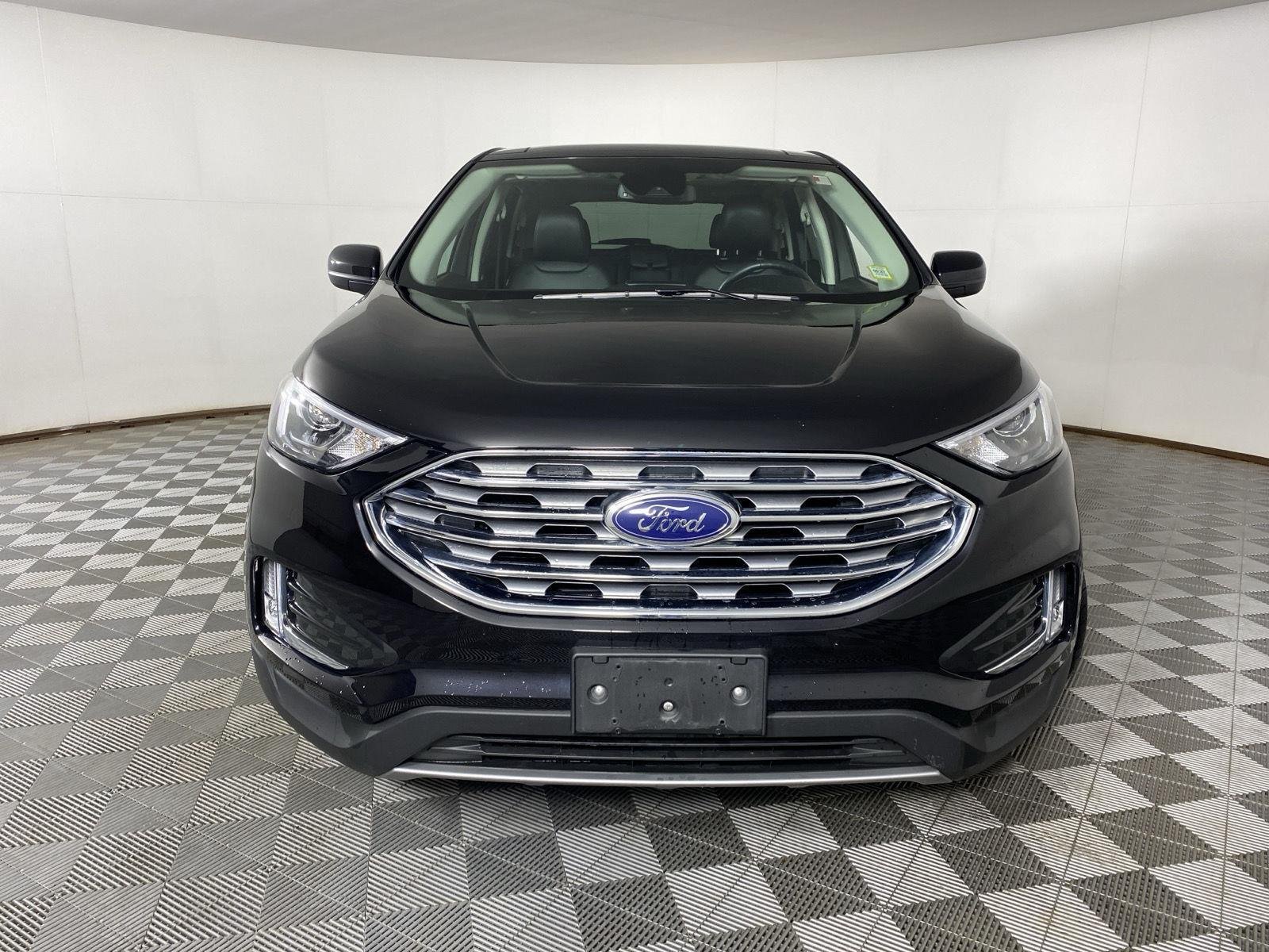 Used 2022 Agate Black Ford SEL image 5