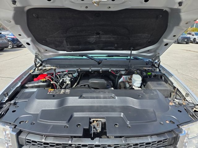 Used 2013 Silver GMC Work Truck image 13