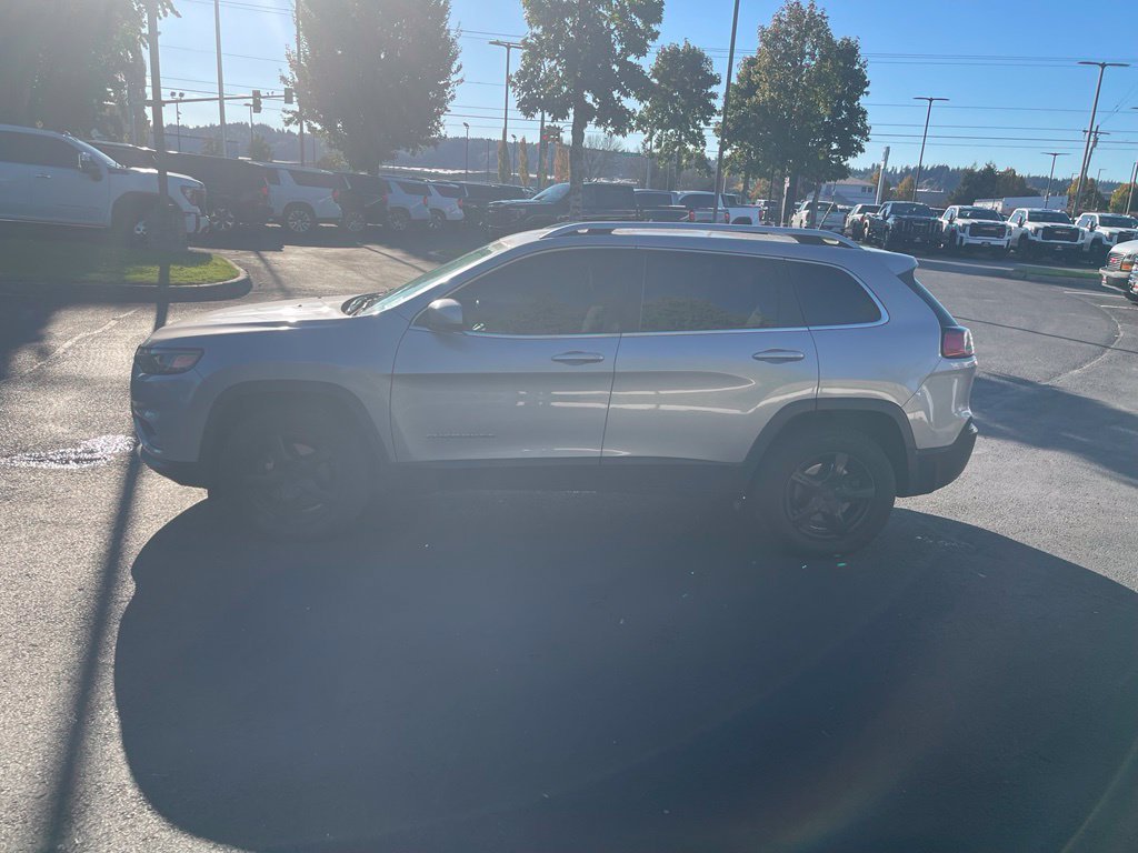 Used 2019 Jeep Cherokee Latitude with VIN 1C4PJMCB4KD149099 for sale in Auburn, WA