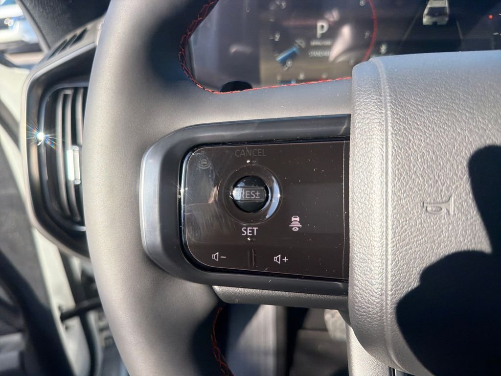 New 2026 White Nissan PRO-4X image 32