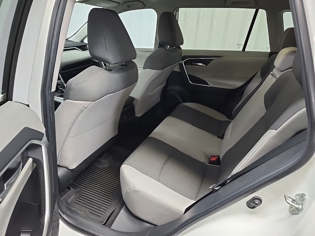 Used 2023 White Toyota XLE image 30