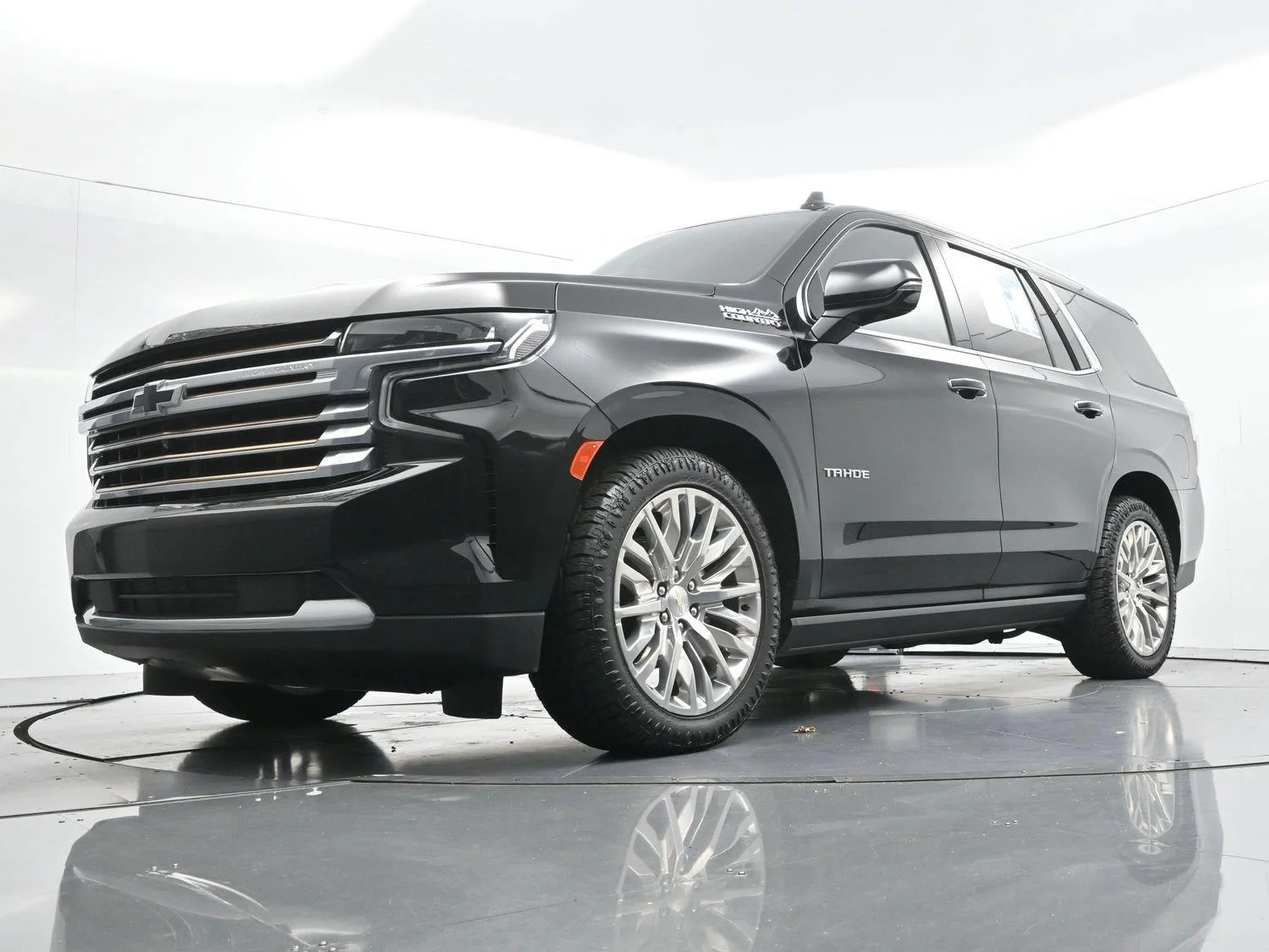 Used 2022 Black Chevrolet High Country image 50