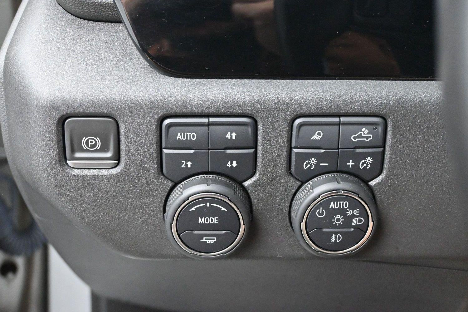 Used 2022 Silver Ice Metallic Chevrolet RST image 26
