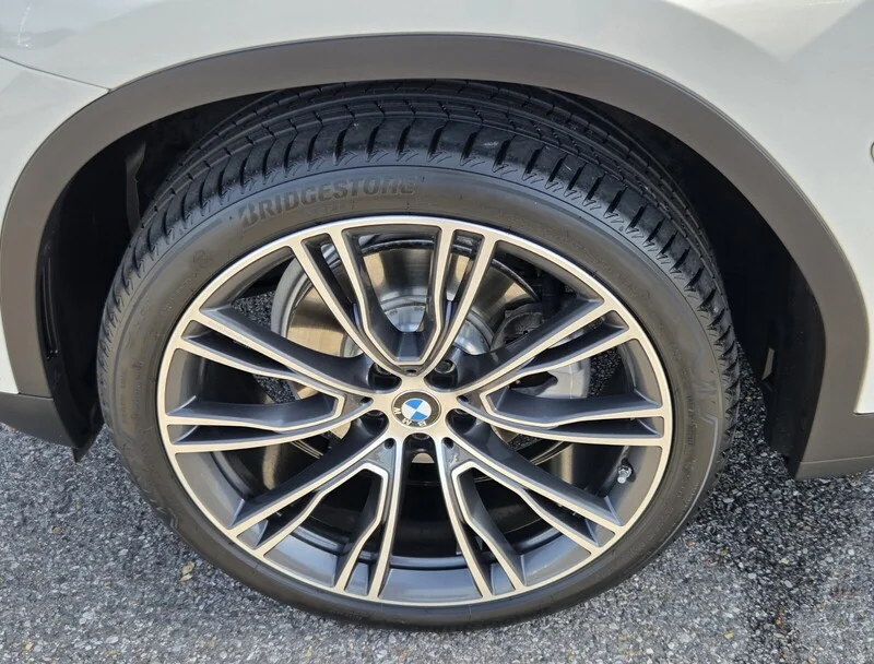 Used 2023 Alpine White BMW XDRIVE30I SPORTS ACTIVITY VEHICLE image 25