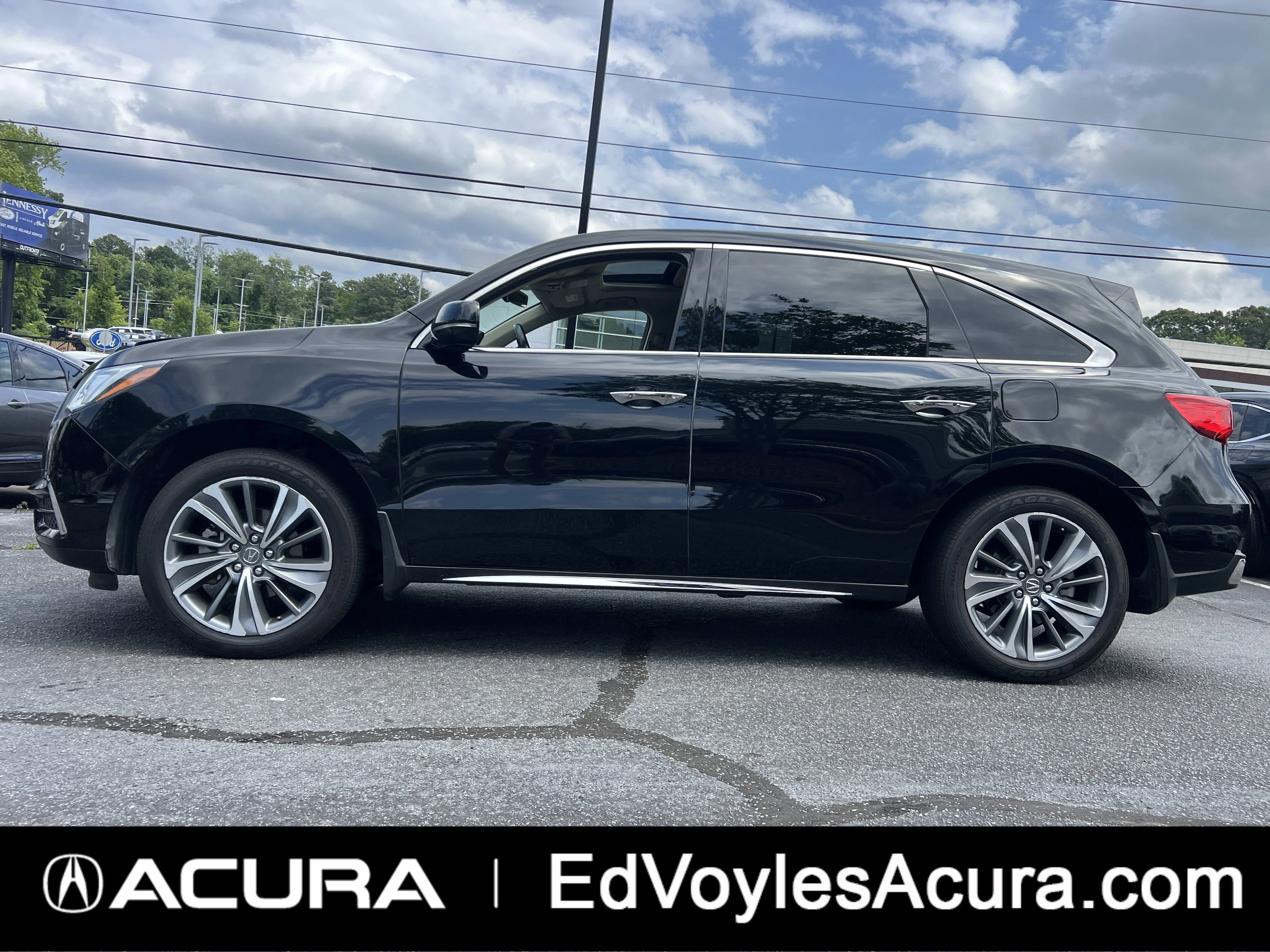 2017 Acura MDX w/Technology Package's photo
