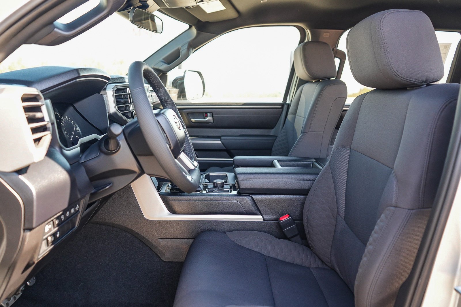 New 2026 Celestial Silver Metallic Toyota  SR5 image 23