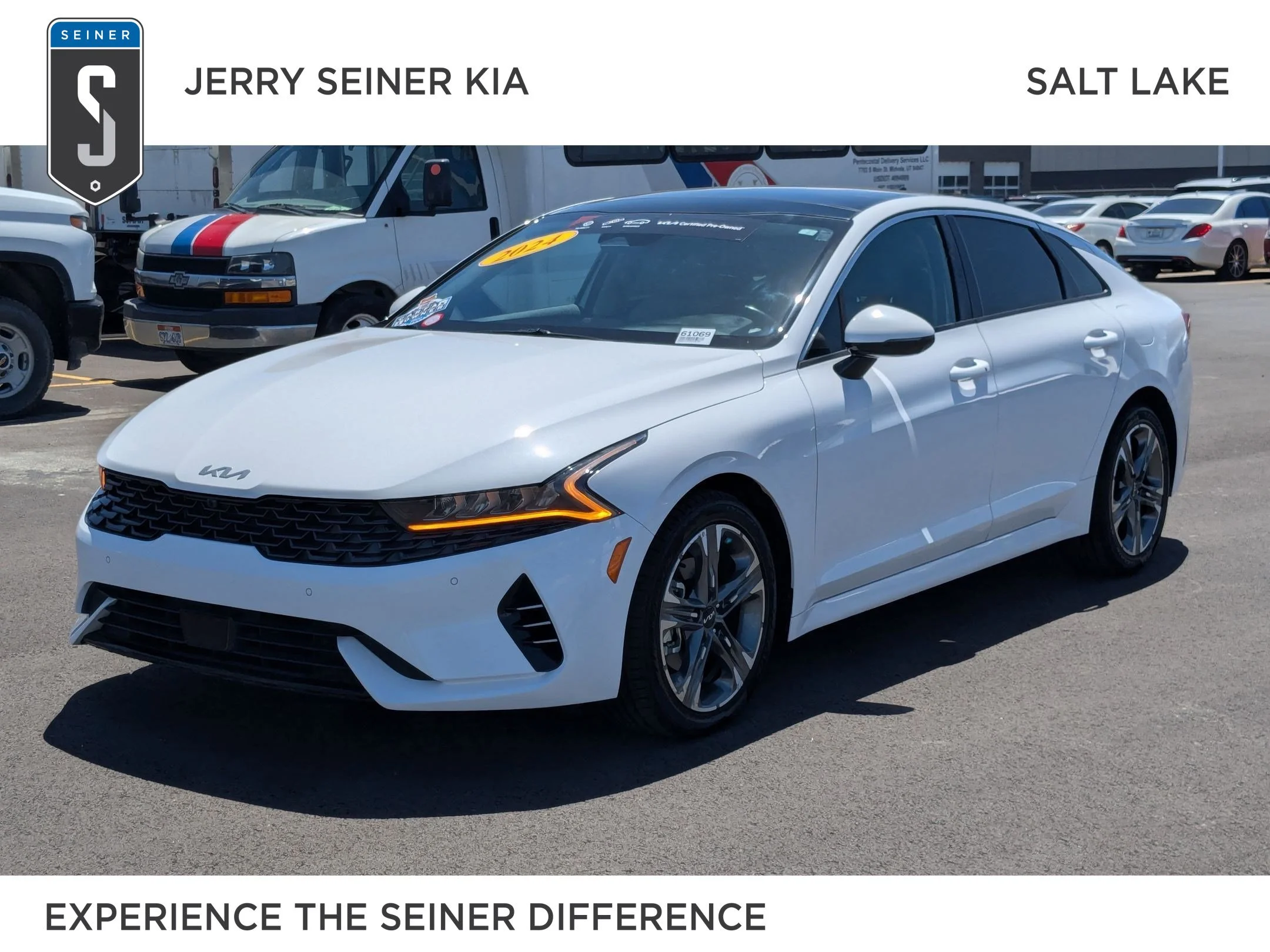 2024 Kia Optima EX FWD's photo