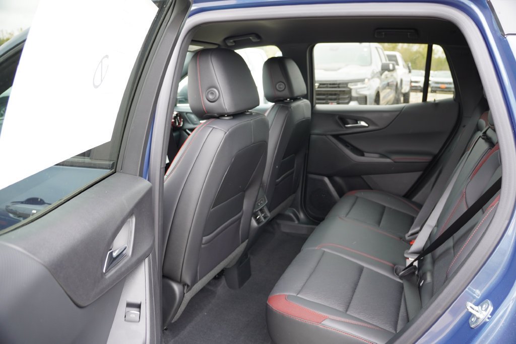 2027 Chevrolet Equinox RS - Photo 11