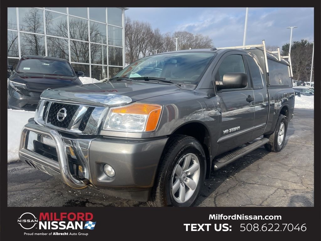 2014 Nissan Titan SV