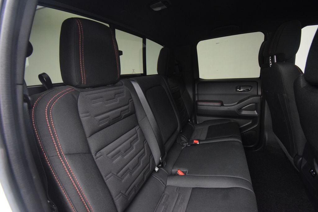 Used 2025 White Nissan PRO-4X image 17