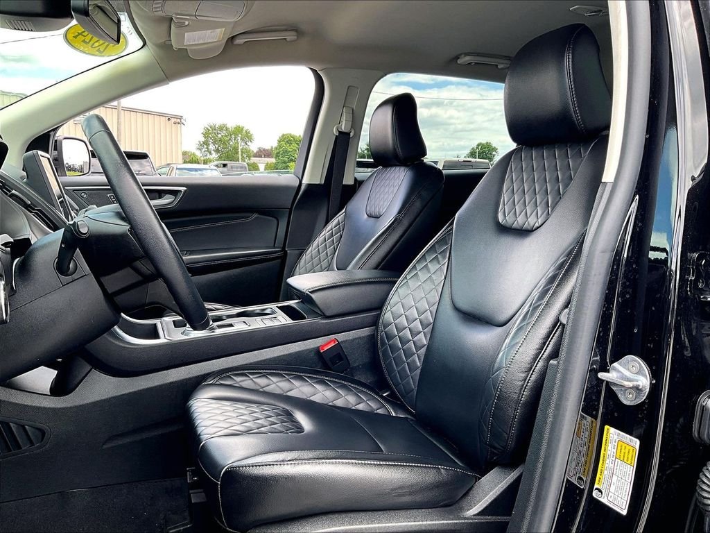 Used 2024 Black Ford Titanium image 10
