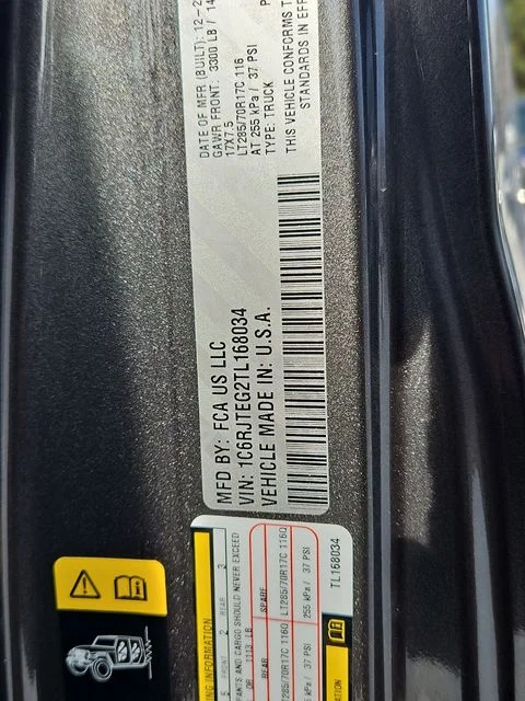 New 2026 Granite Crystal Metallic Clearcoat Jeep Mojave image 28