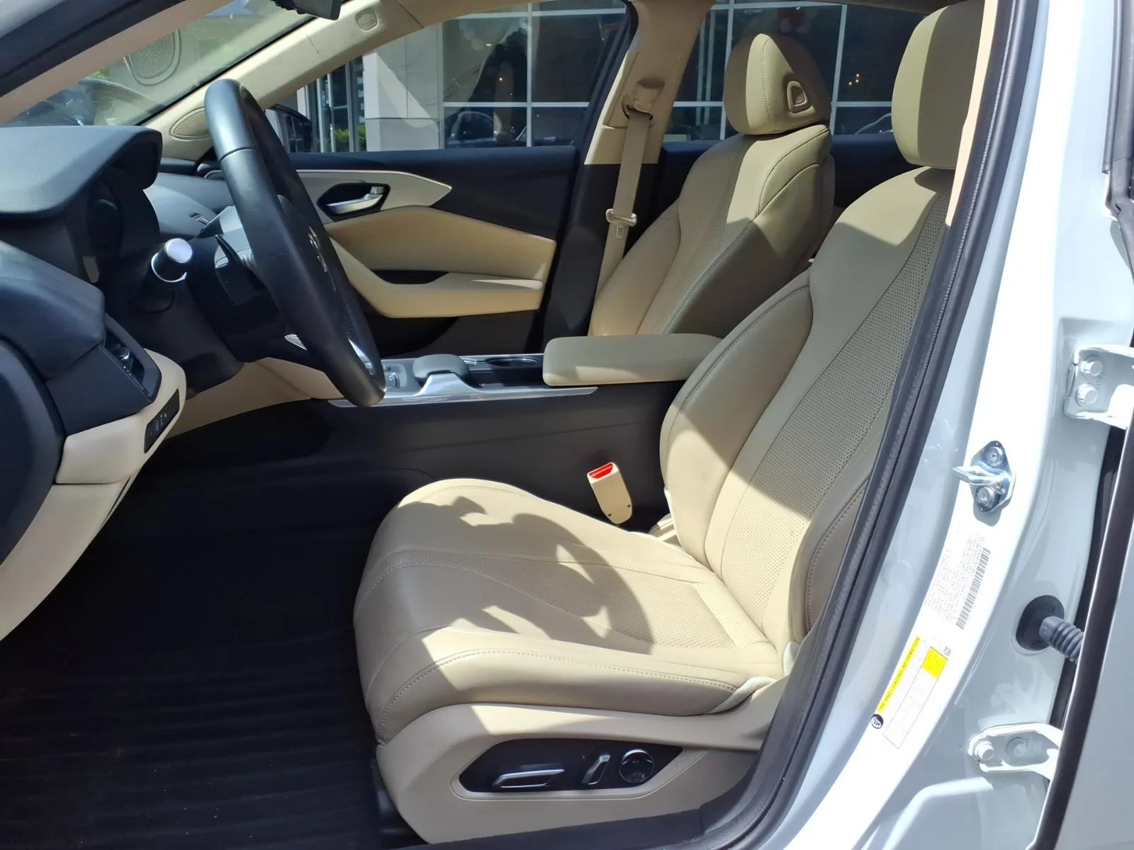Used 2024 Platinum White Pearl Acura TECH image 12