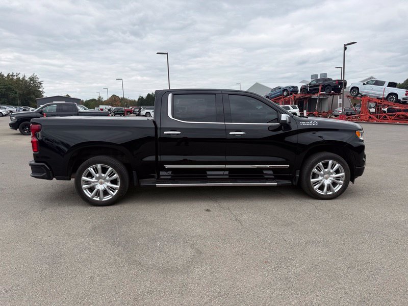 Used 2022 Black Chevrolet High Country image 17