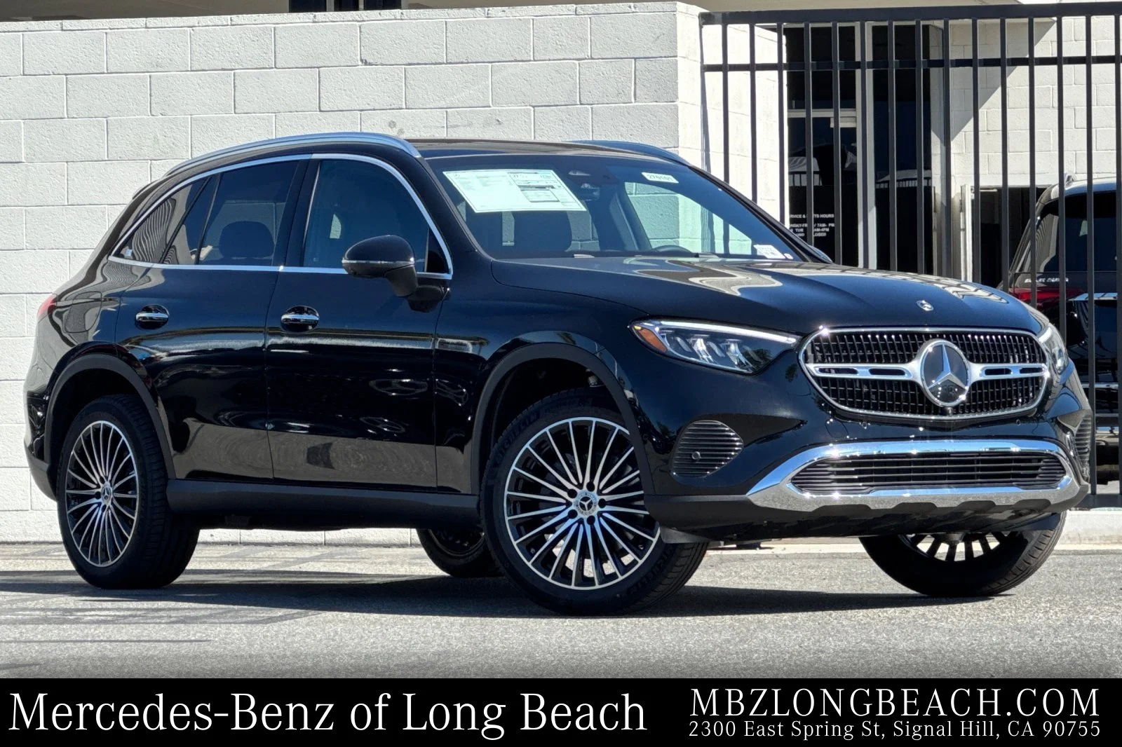 New 2027 Black Mercedes-Benz GLC 300 image 1