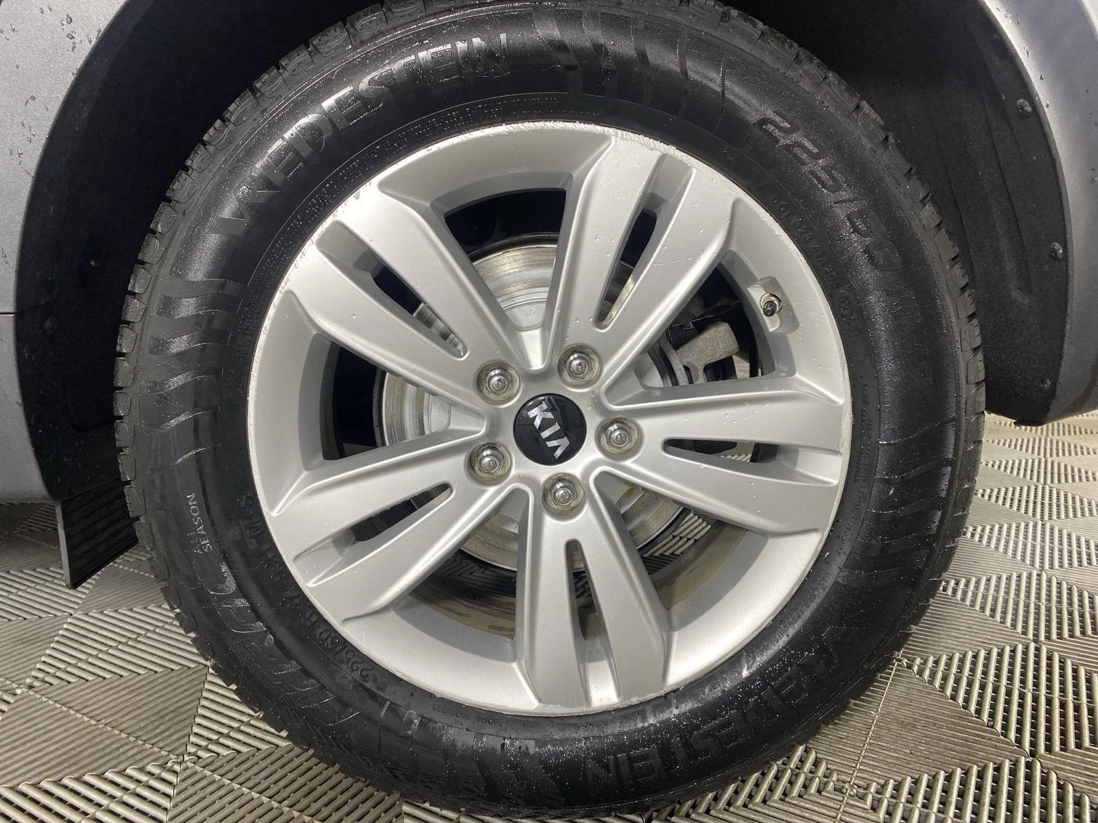 Used 2019 Other Kia LX image 9