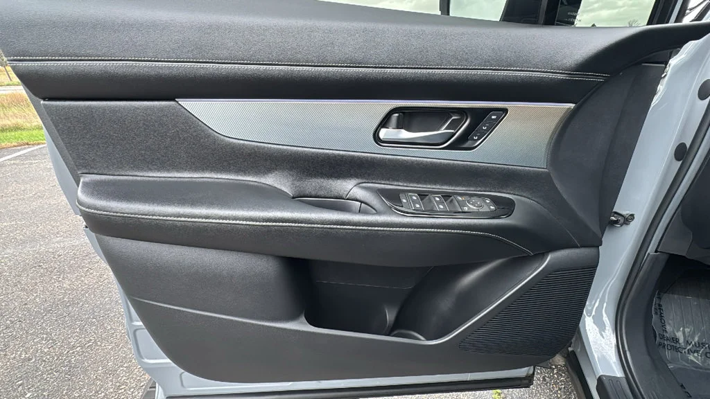 Used 2025 Gray Nissan SL image 20