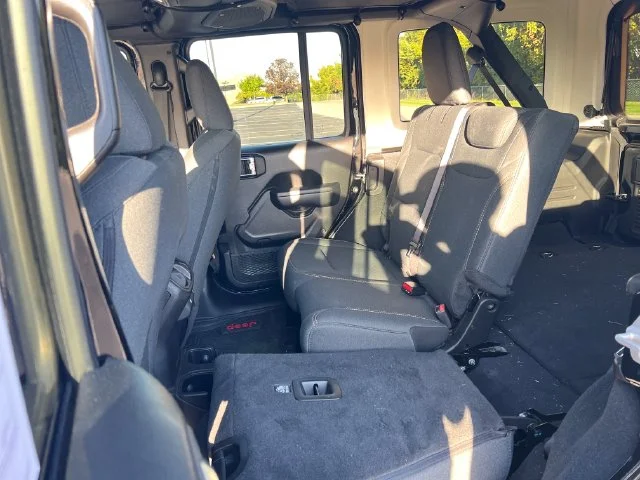 Used 2024 Black Jeep Sport S image 31