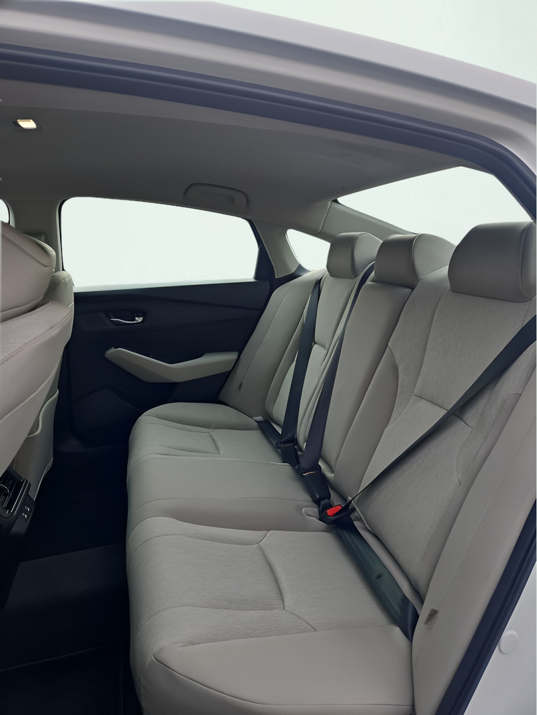 2025 Honda Accord LX - Photo 16