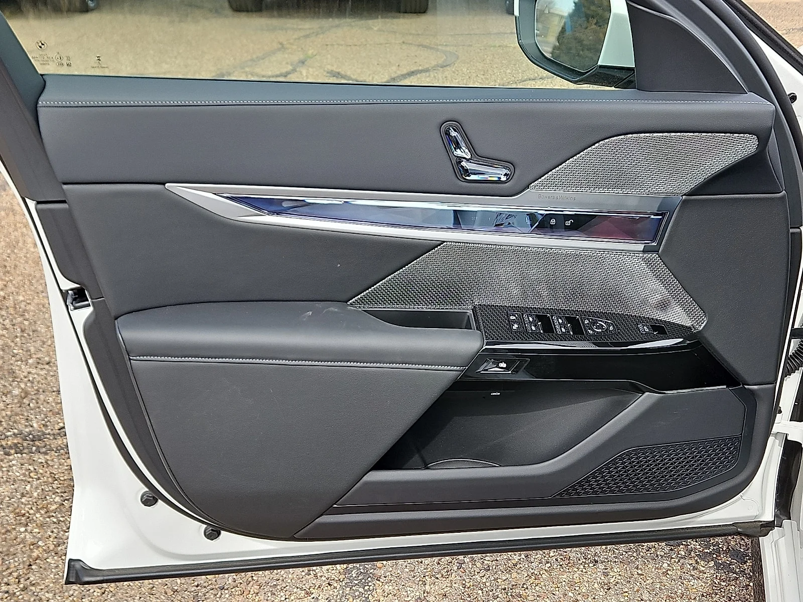 New 2026 Alpine White BMW i Rear-Wheel Drive image 13