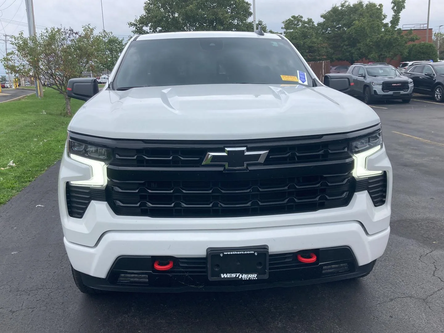 Used 2024 Summit White Chevrolet RST image 2
