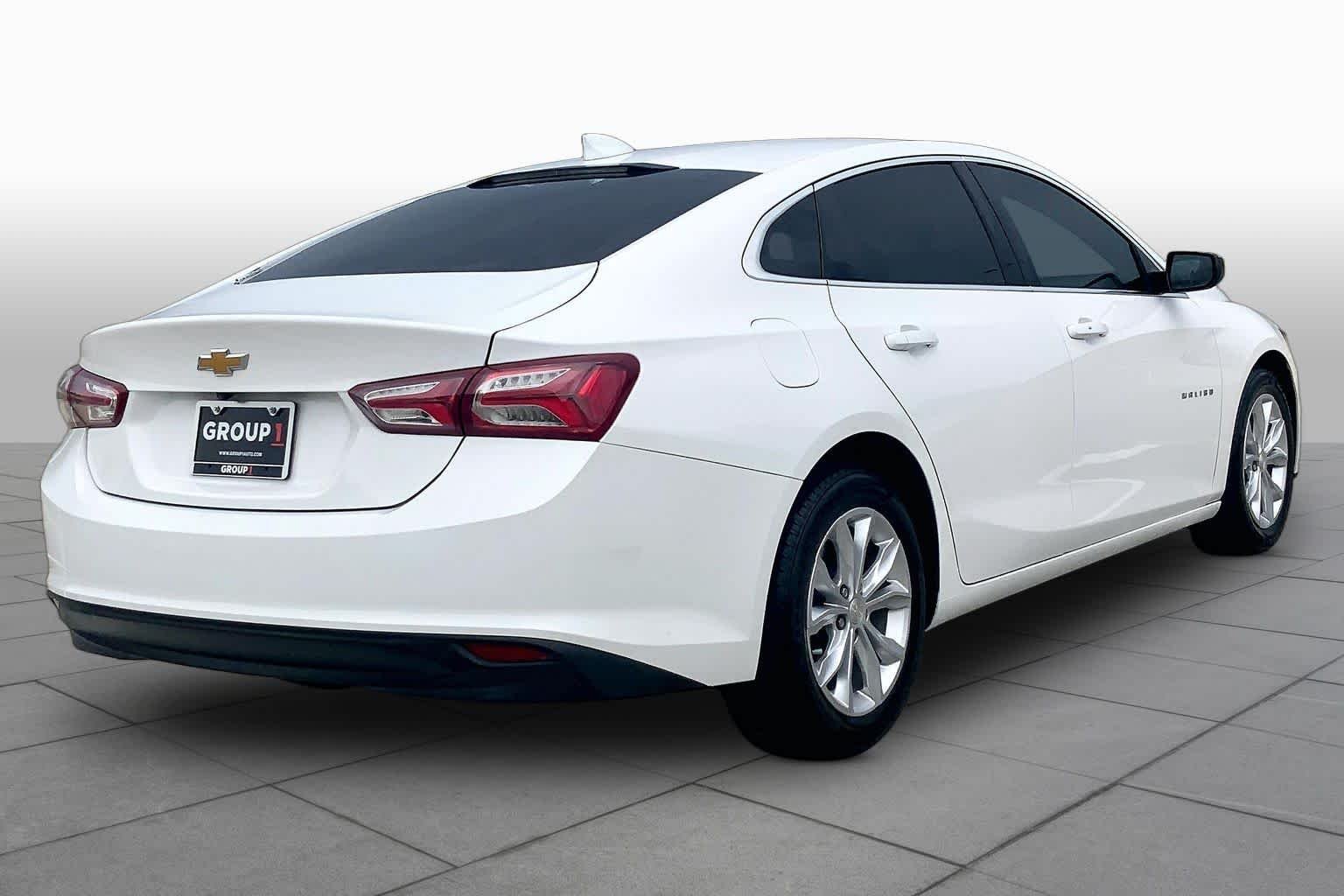 Used 2020 Summit White Chevrolet LT image 13