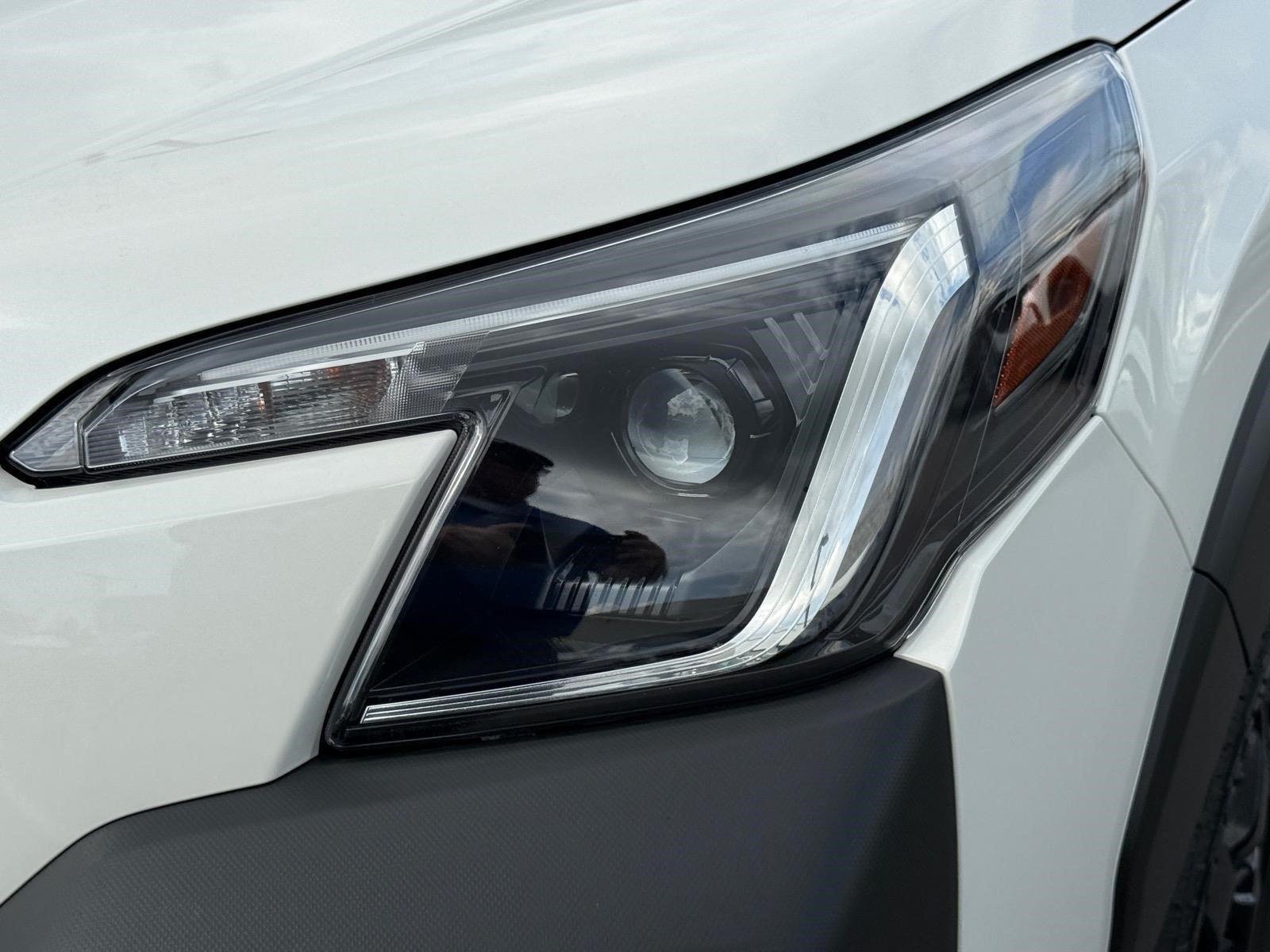 Used 2025 Crystal White Pearl Subaru Wilderness image 17