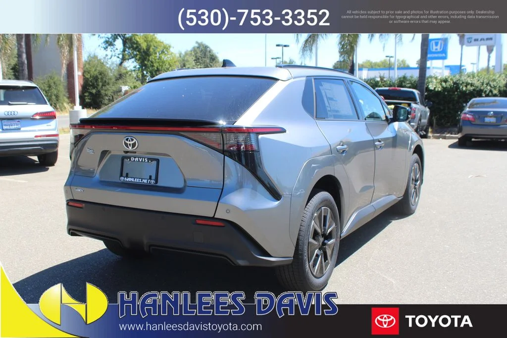 New 2026  Toyota XLE Plus image 7