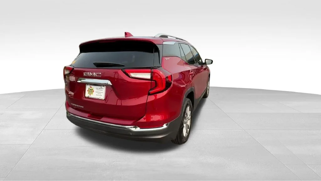 Used 2022 Red GMC SLT image 7