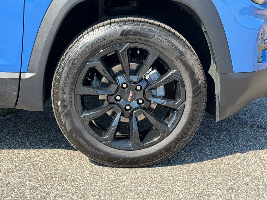 New 2026 Rapids Metallic GMC Elevation image 10